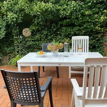 Altes Pastorenhus By Interhome